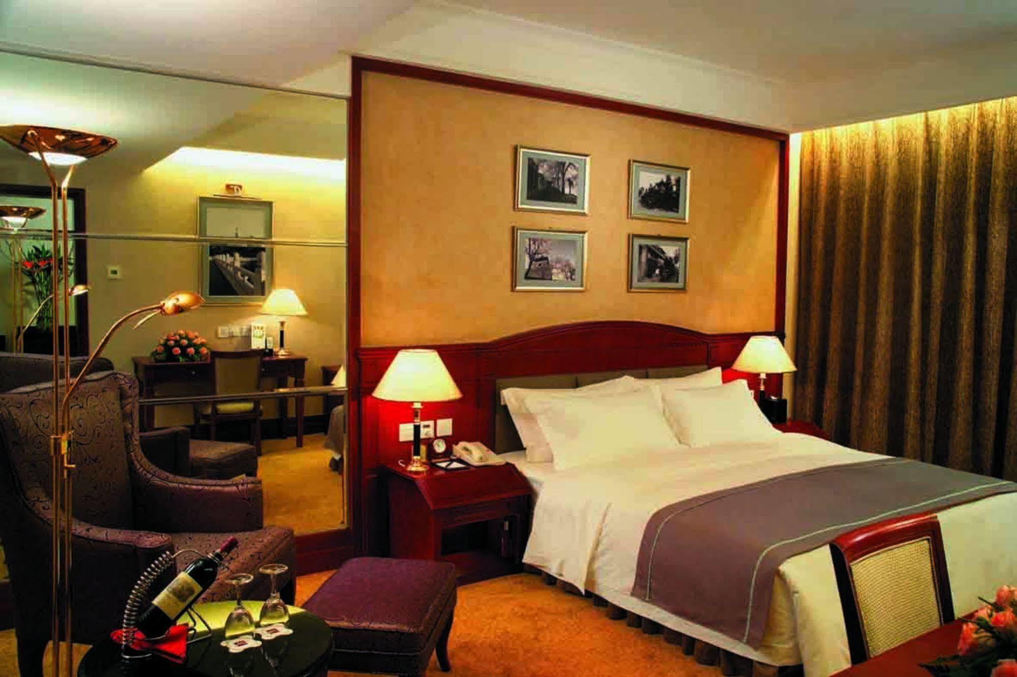 Guanganmen Grand Metropark Hotel Beijing Room photo